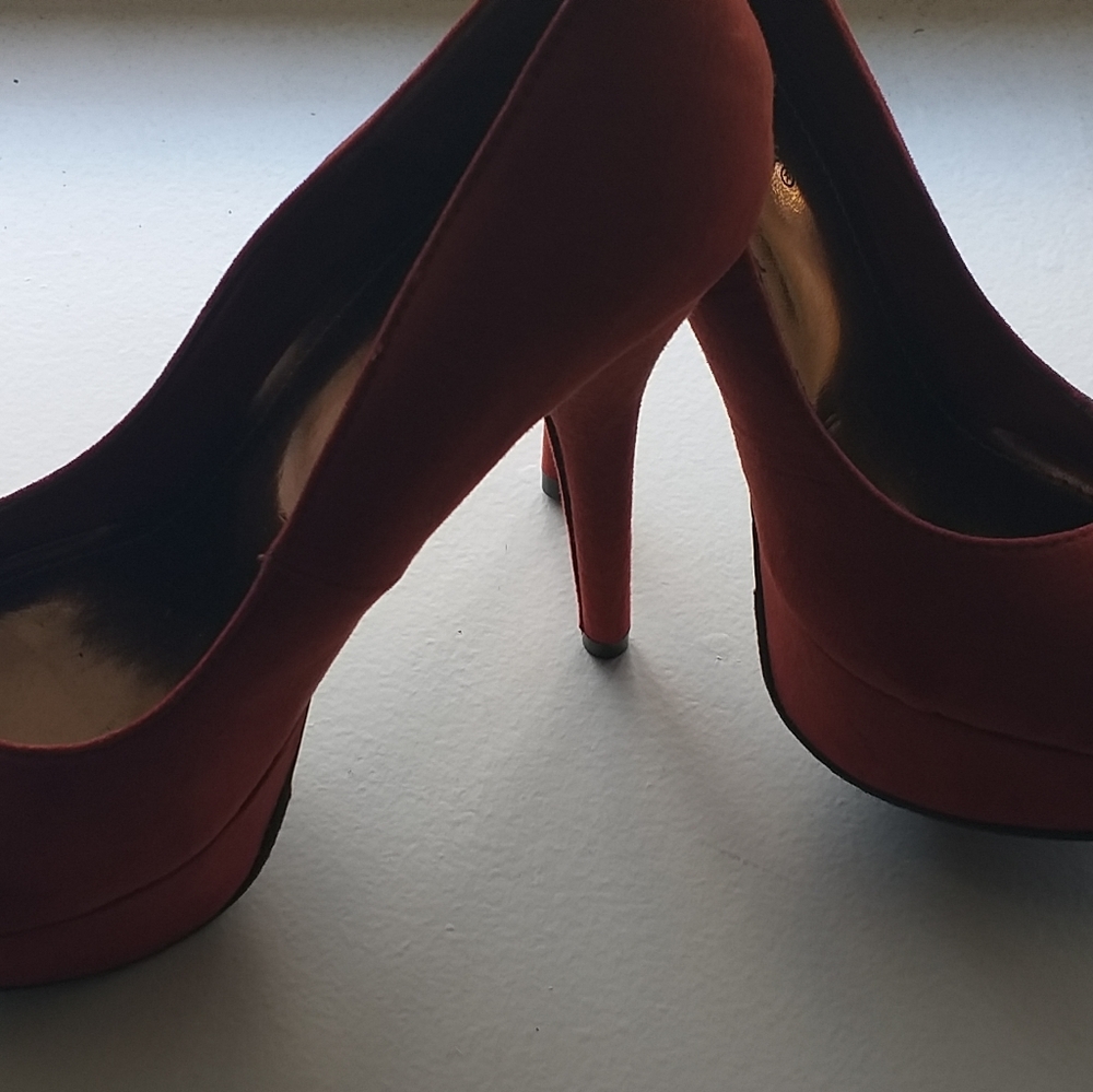 Sexy Suede Red Pumps